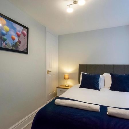 Free Parking! Very Large 2 Bedroom Clifton Flat บริสตอล ภายนอก รูปภาพ