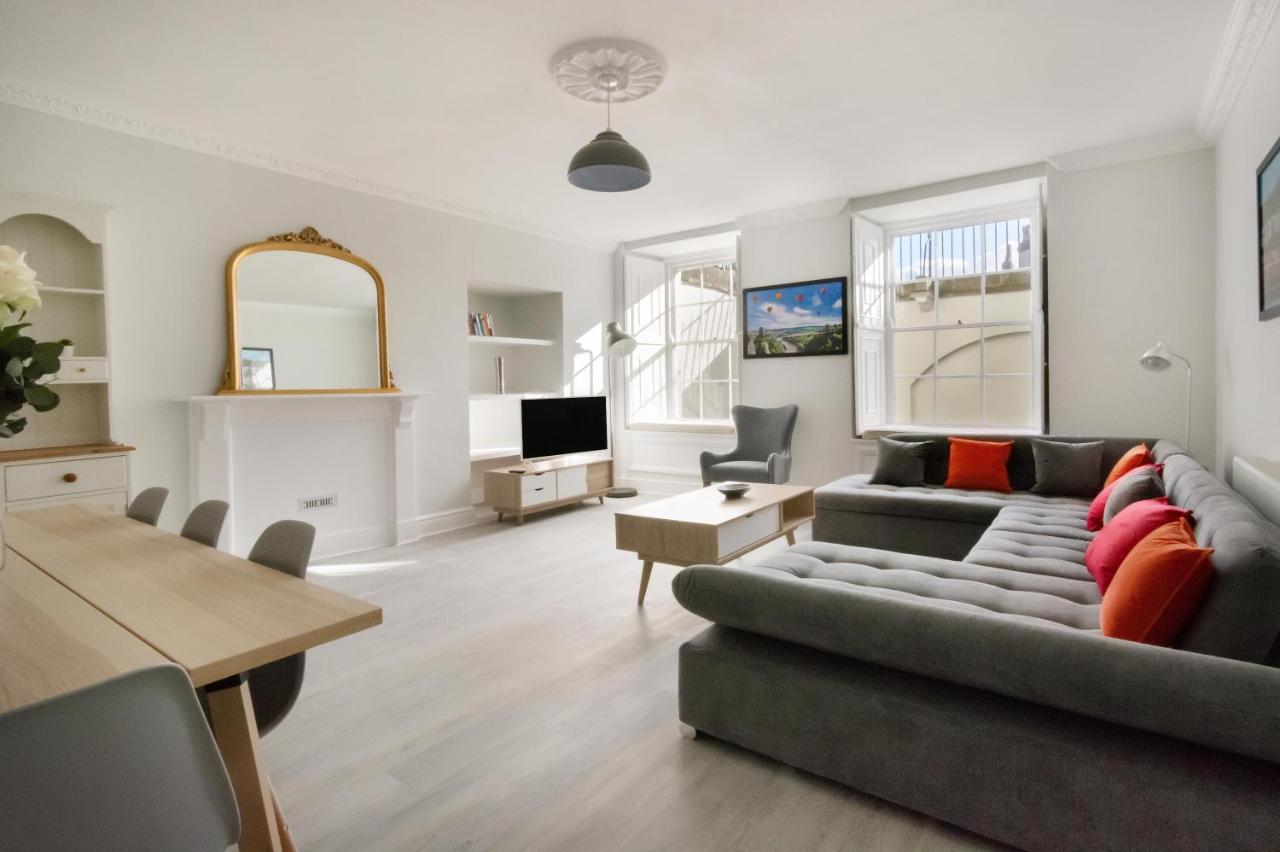 Free Parking! Very Large 2 Bedroom Clifton Flat บริสตอล ภายนอก รูปภาพ