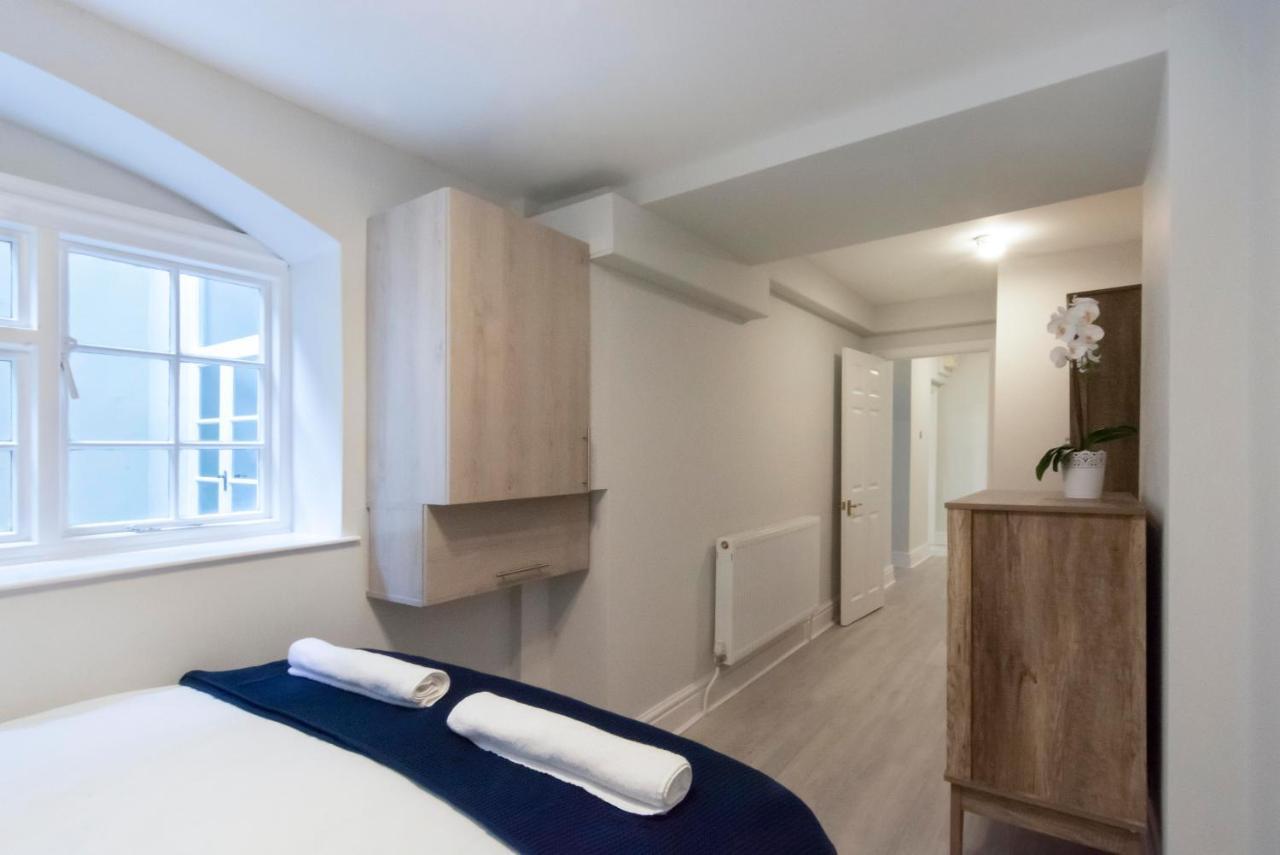 Free Parking! Very Large 2 Bedroom Clifton Flat บริสตอล ภายนอก รูปภาพ