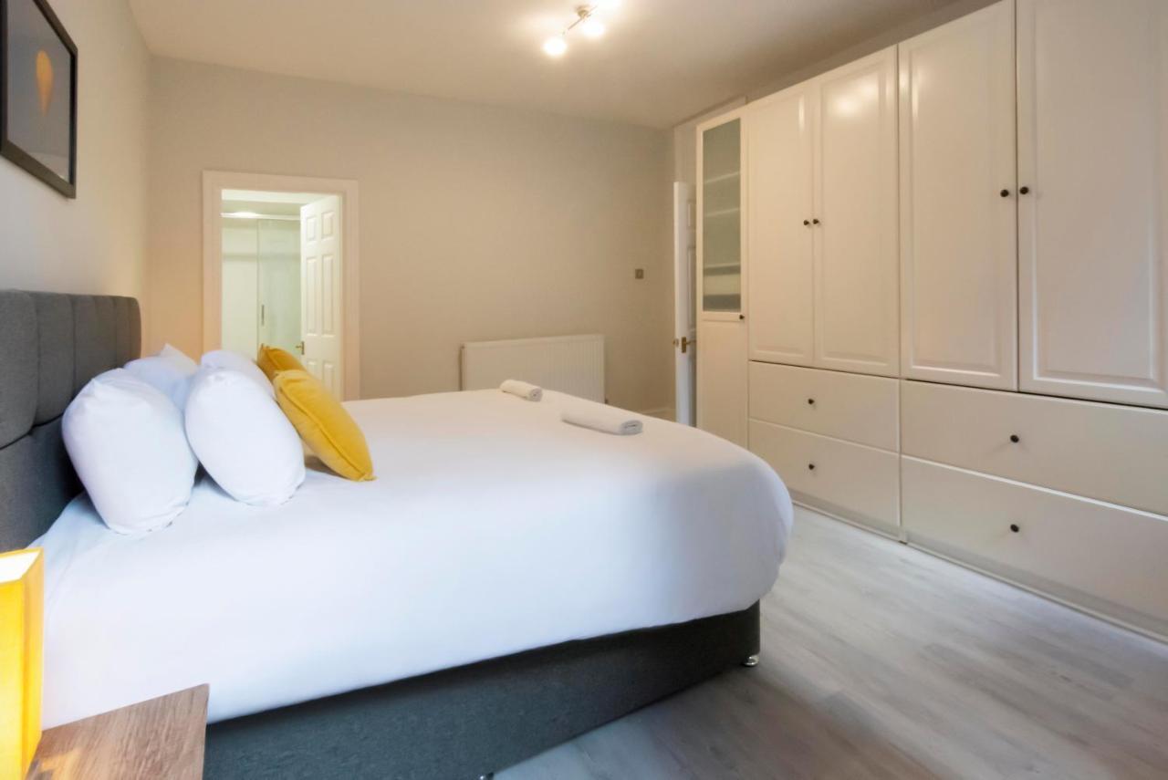 Free Parking! Very Large 2 Bedroom Clifton Flat บริสตอล ภายนอก รูปภาพ