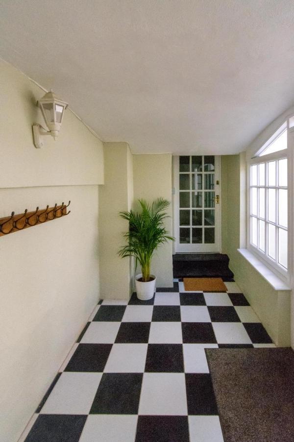 Free Parking! Very Large 2 Bedroom Clifton Flat บริสตอล ภายนอก รูปภาพ