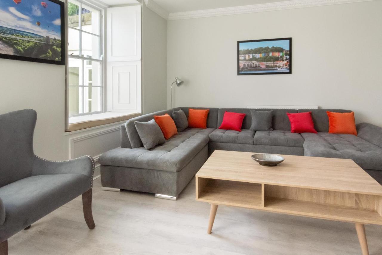 Free Parking! Very Large 2 Bedroom Clifton Flat บริสตอล ภายนอก รูปภาพ